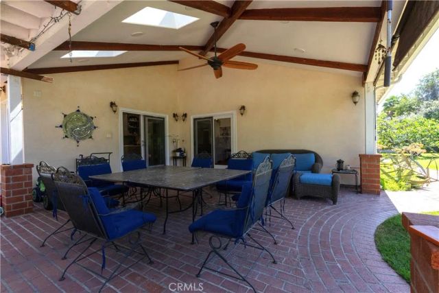 5329 Mecca Avenue, Tarzana, CA 91356