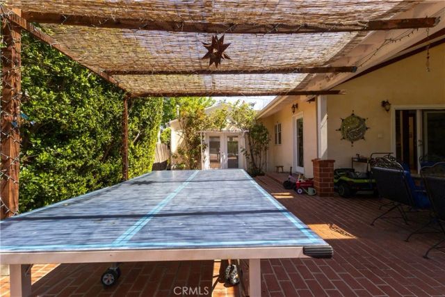 5329 Mecca Avenue, Tarzana, CA 91356