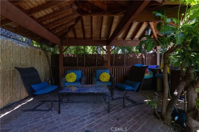 5329 Mecca Avenue, Tarzana, CA 91356