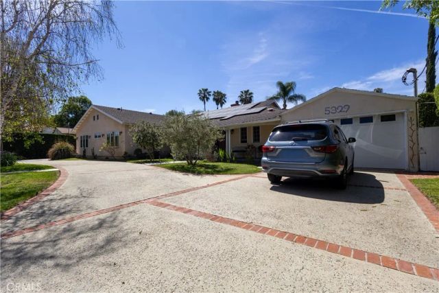5329 Mecca Avenue, Tarzana, CA 91356