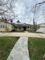 5329 Mecca Avenue, Tarzana, CA 91356