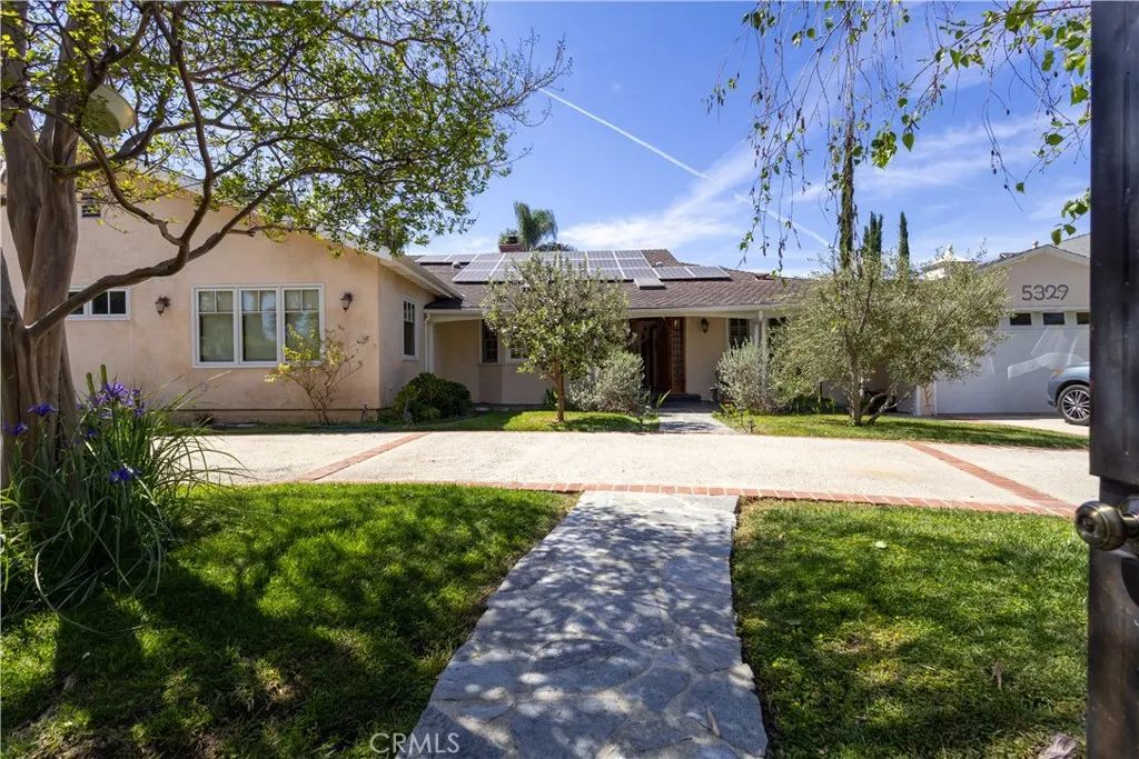5329 Mecca Avenue, Tarzana, CA 91356