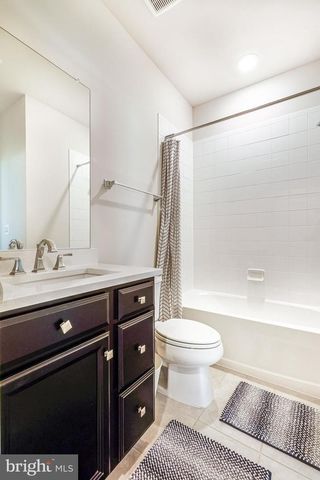 2335 WATER PROMENADE AVE, Herndon, VA 20171