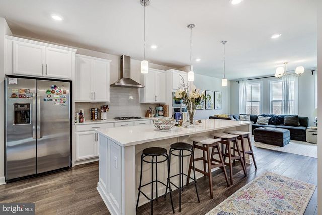 2335 WATER PROMENADE AVE, Herndon, VA 20171