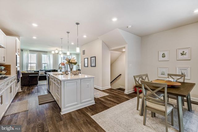2335 WATER PROMENADE AVE, Herndon, VA 20171