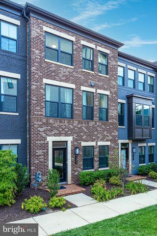 2335 WATER PROMENADE AVE, Herndon, VA 20171