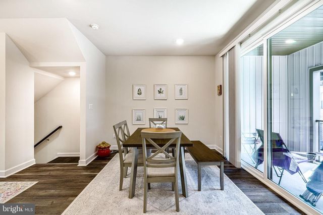 2335 WATER PROMENADE AVE, Herndon, VA 20171