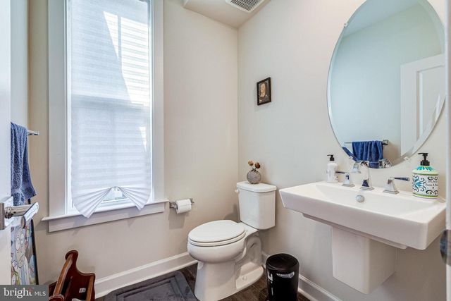 2335 WATER PROMENADE AVE, Herndon, VA 20171