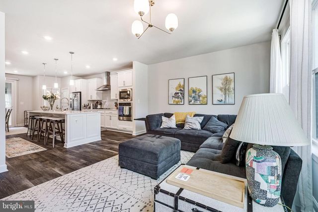 2335 WATER PROMENADE AVE, Herndon, VA 20171