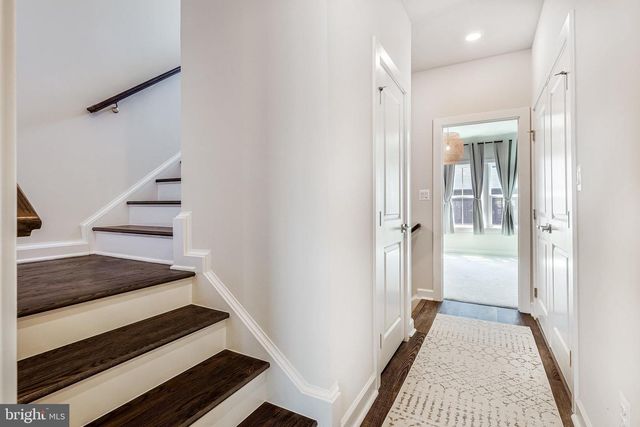 2335 WATER PROMENADE AVE, Herndon, VA 20171