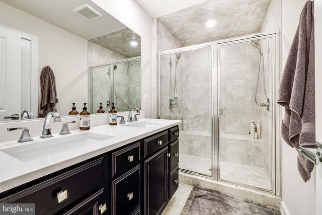 2335 WATER PROMENADE AVE, Herndon, VA 20171