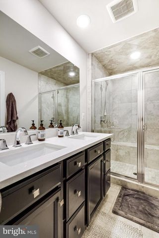2335 WATER PROMENADE AVE, Herndon, VA 20171