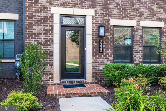 2335 WATER PROMENADE AVE, Herndon, VA 20171