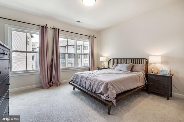 2335 WATER PROMENADE AVE, Herndon, VA 20171