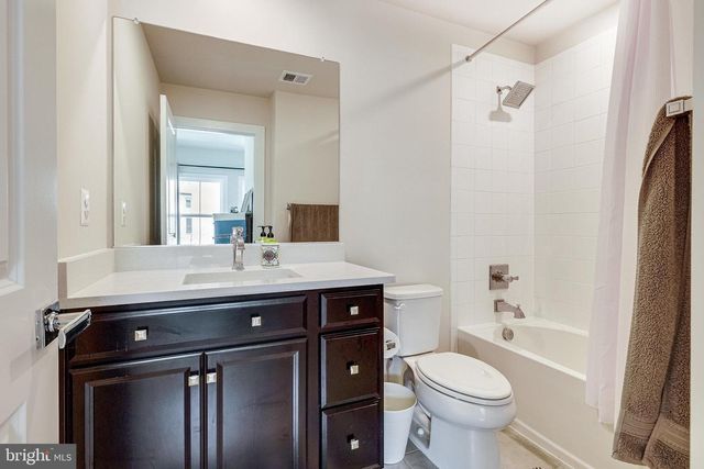 2335 WATER PROMENADE AVE, Herndon, VA 20171