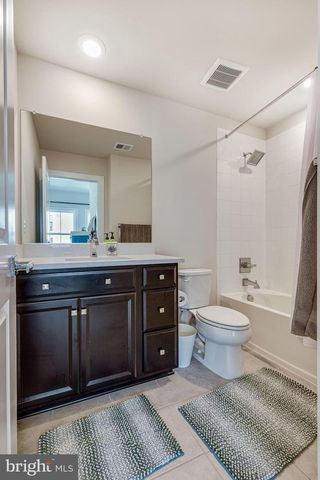 2335 WATER PROMENADE AVE, Herndon, VA 20171