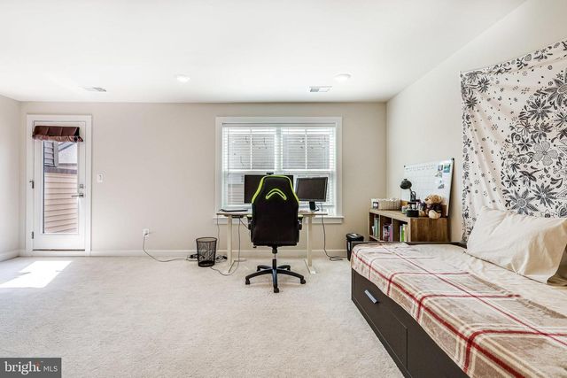 2335 WATER PROMENADE AVE, Herndon, VA 20171