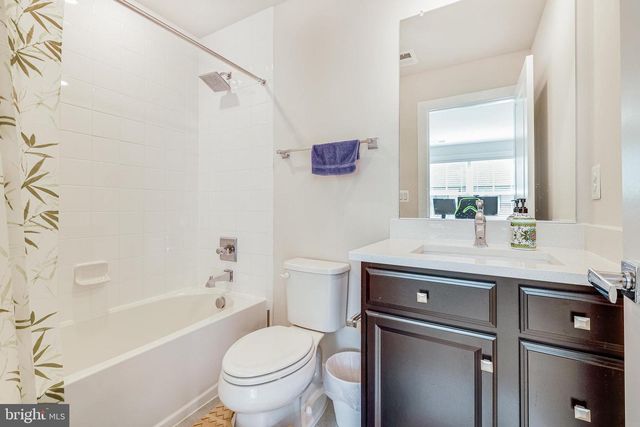 2335 WATER PROMENADE AVE, Herndon, VA 20171