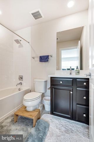 2335 WATER PROMENADE AVE, Herndon, VA 20171