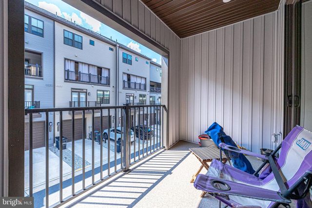 2335 WATER PROMENADE AVE, Herndon, VA 20171