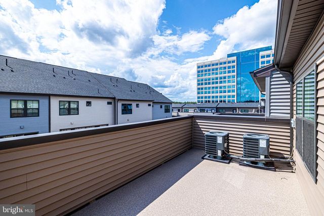 2335 WATER PROMENADE AVE, Herndon, VA 20171