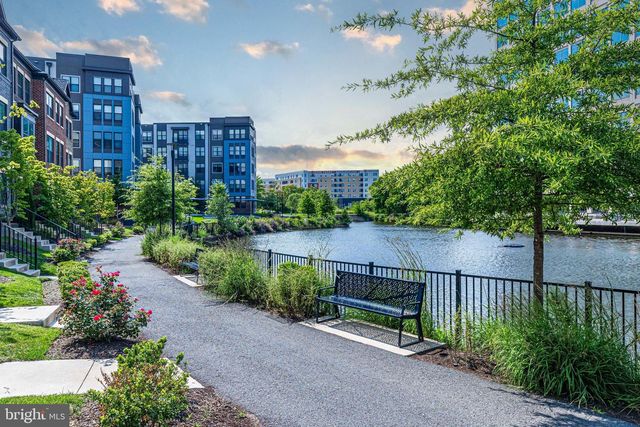 2335 WATER PROMENADE AVE, Herndon, VA 20171