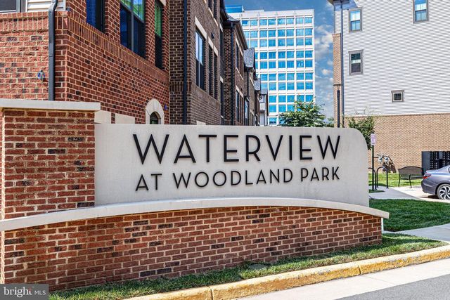 2335 WATER PROMENADE AVE, Herndon, VA 20171