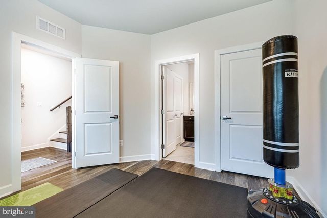 2335 WATER PROMENADE AVE, Herndon, VA 20171