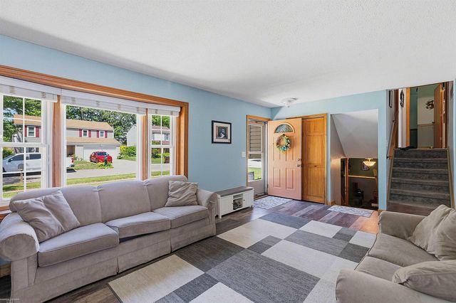 41688 Tetley Dr Drive, Sterling Heights, MI 48313