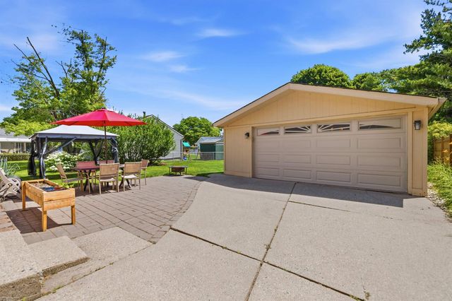 41688 Tetley Dr Drive, Sterling Heights, MI 48313