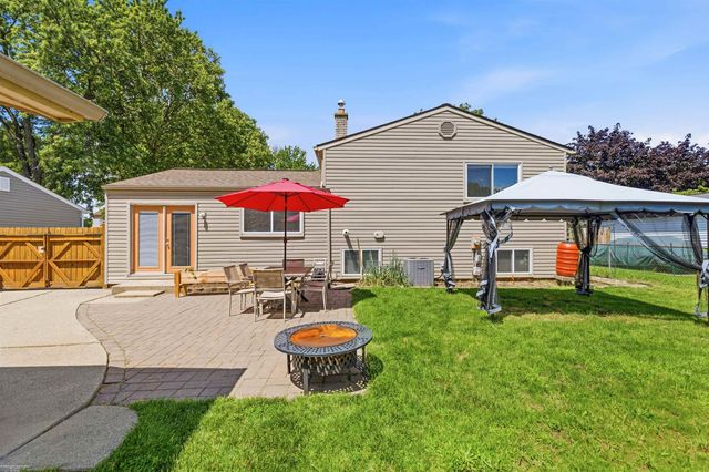41688 Tetley Dr Drive, Sterling Heights, MI 48313