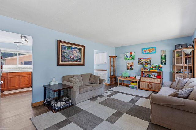 41688 Tetley Dr Drive, Sterling Heights, MI 48313