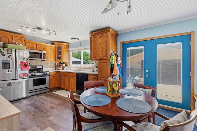 41688 Tetley Dr Drive, Sterling Heights, MI 48313