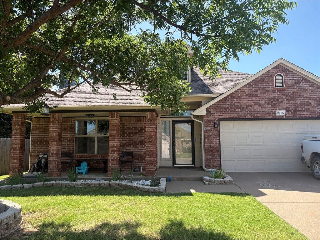 2505 Chadsford Lane, Yukon, OK 73099