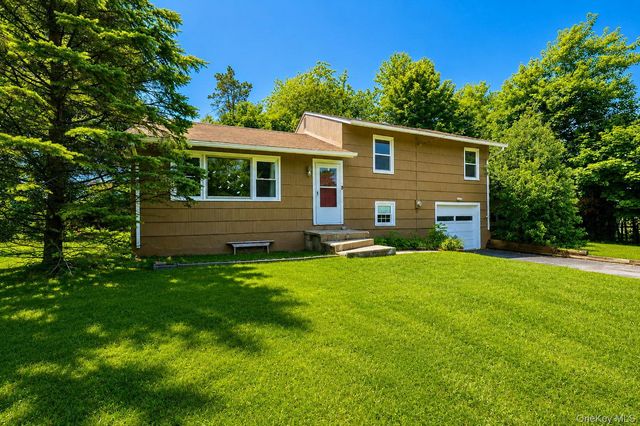 26 Willow Place, Middletown, NY 10940