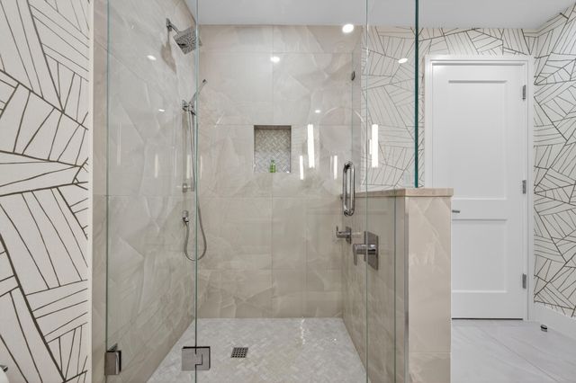 100 Royal Palm Way D2, Palm Beach, FL 33480