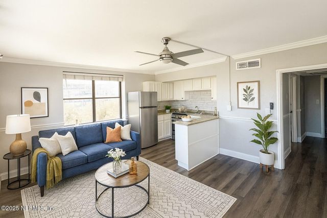 311 W ASHLEY Street, 502, Jacksonville, FL 32202