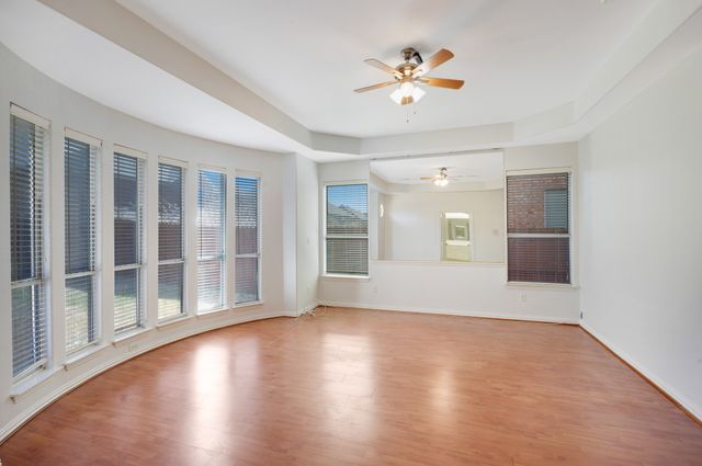 9618 Peach Tree Lane, Rowlett, TX 75089