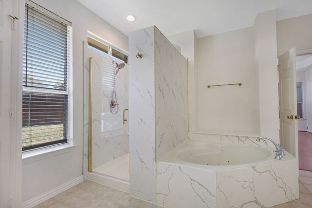 9618 Peach Tree Lane, Rowlett, TX 75089