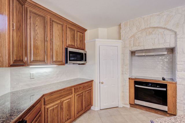 9618 Peach Tree Lane, Rowlett, TX 75089