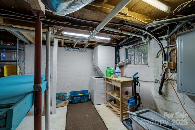 1 South Lane, Woodfin, NC 28804