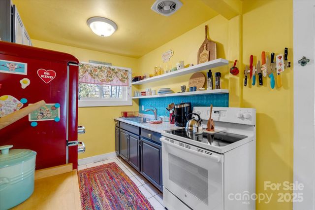 1 South Lane, Woodfin, NC 28804