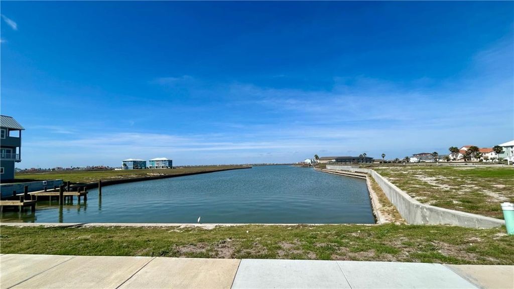 149011 Leeward Dr, Corpus Christi, TX 78418 — photo 3