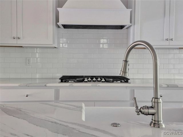 17405 Singing Bird Pl, Moseley, VA 23120