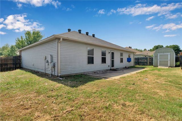 3504 Reynolds Avenue, Springdale, AR 72764