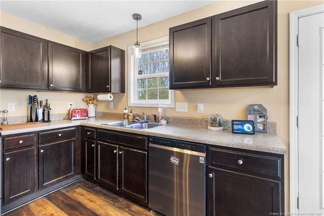 290 Mayor Court, Raeford, NC 28376