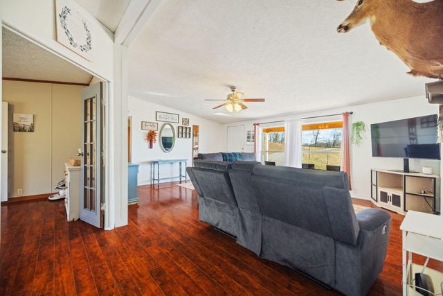 61 Memory Lane, London, KY 40741