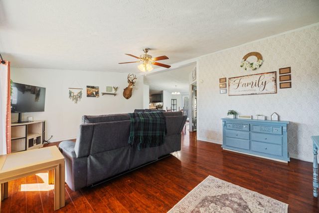 61 Memory Lane, London, KY 40741