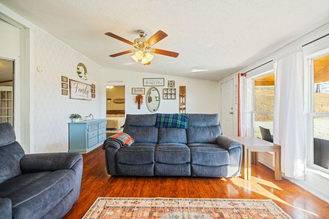 61 Memory Lane, London, KY 40741