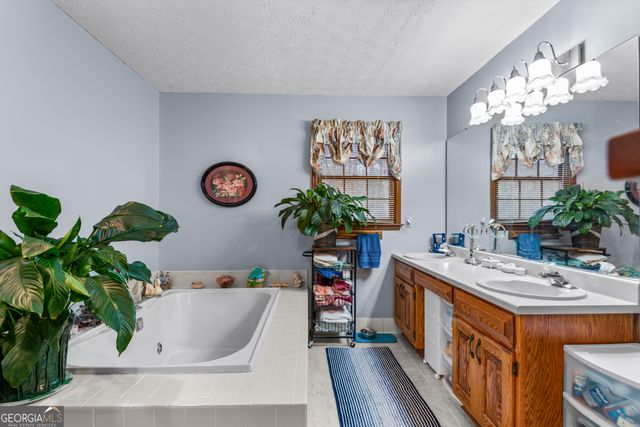 102 Hayes Circle, Rex, GA 30273